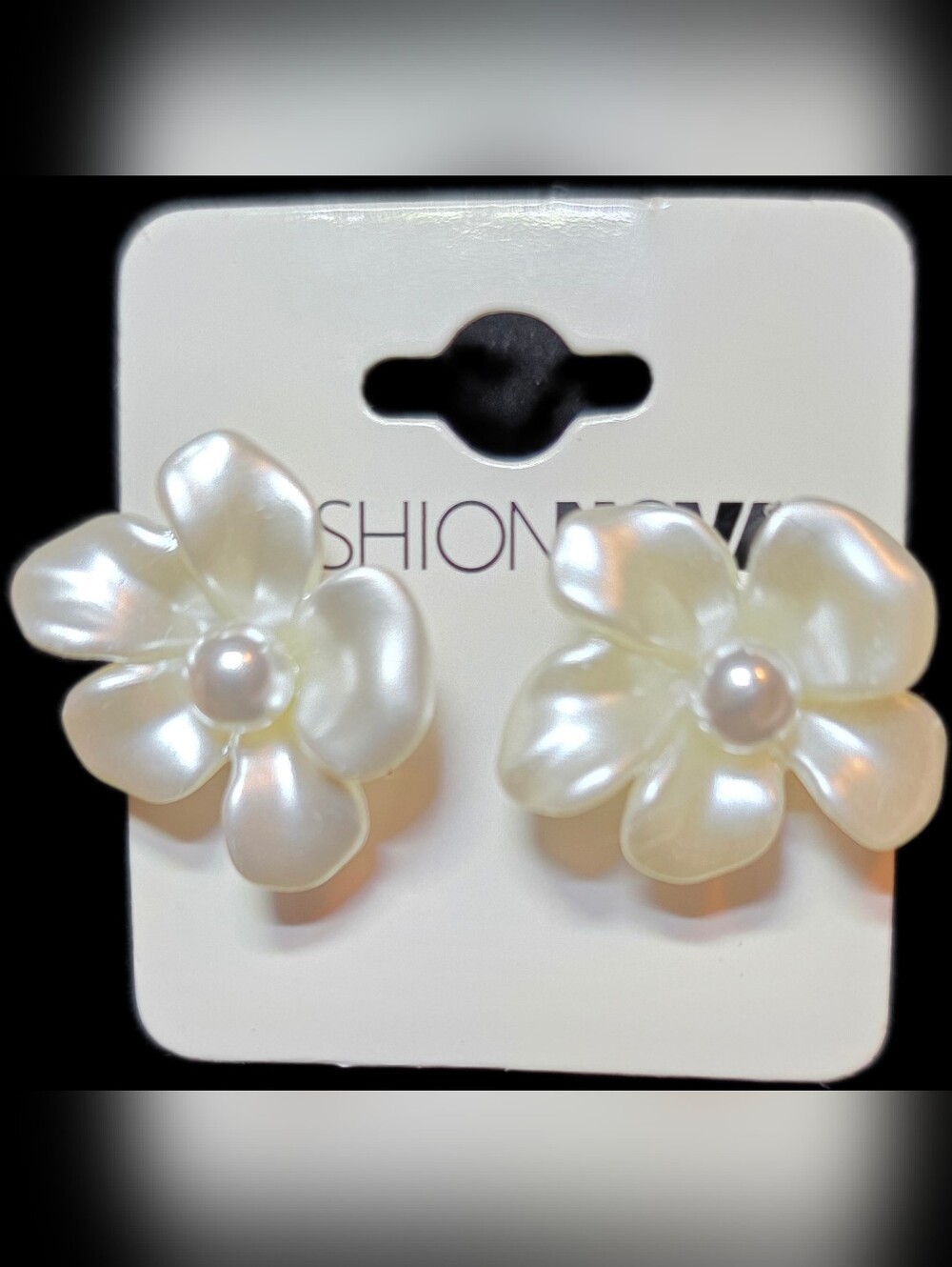 Iridescent Faux Pearl Floral Stud Earrings